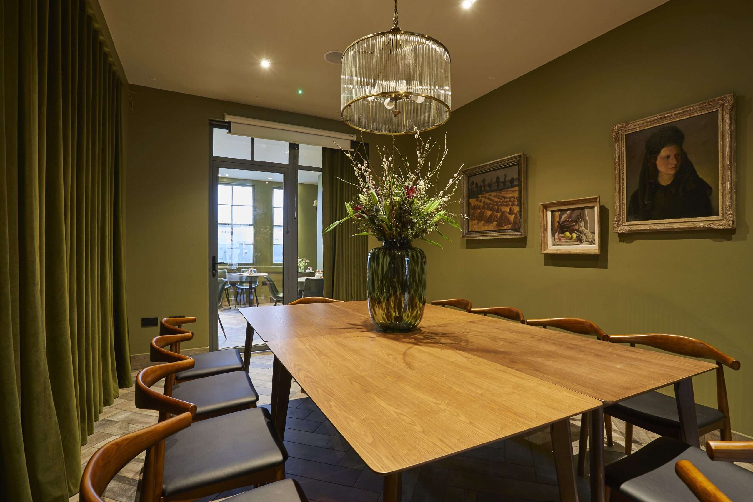 Desk Space in London at Georgian House Hotel