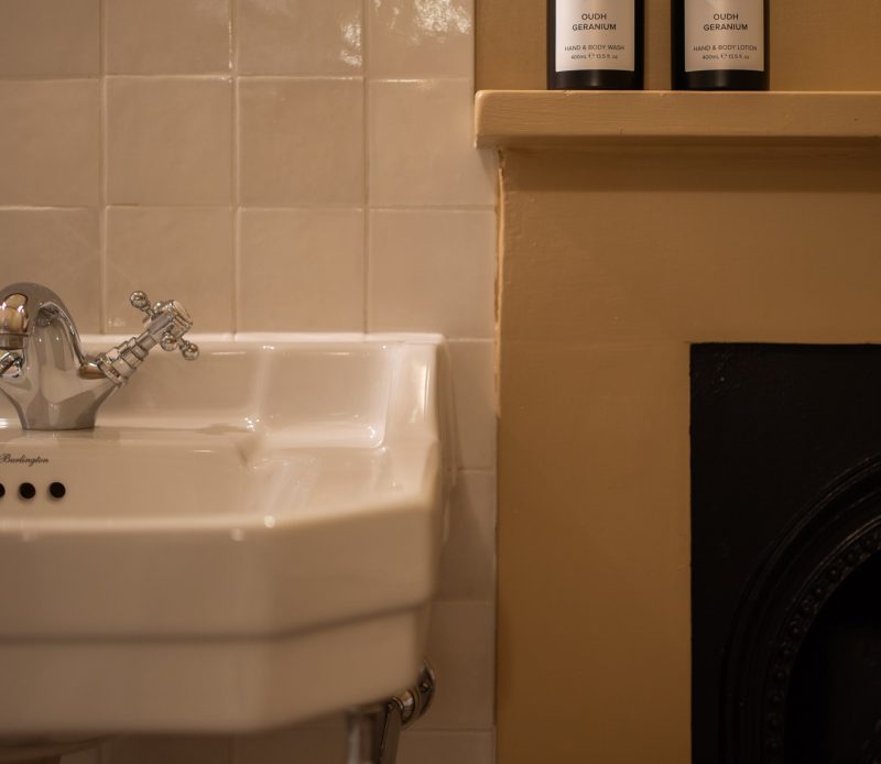 Comfy double bathroom